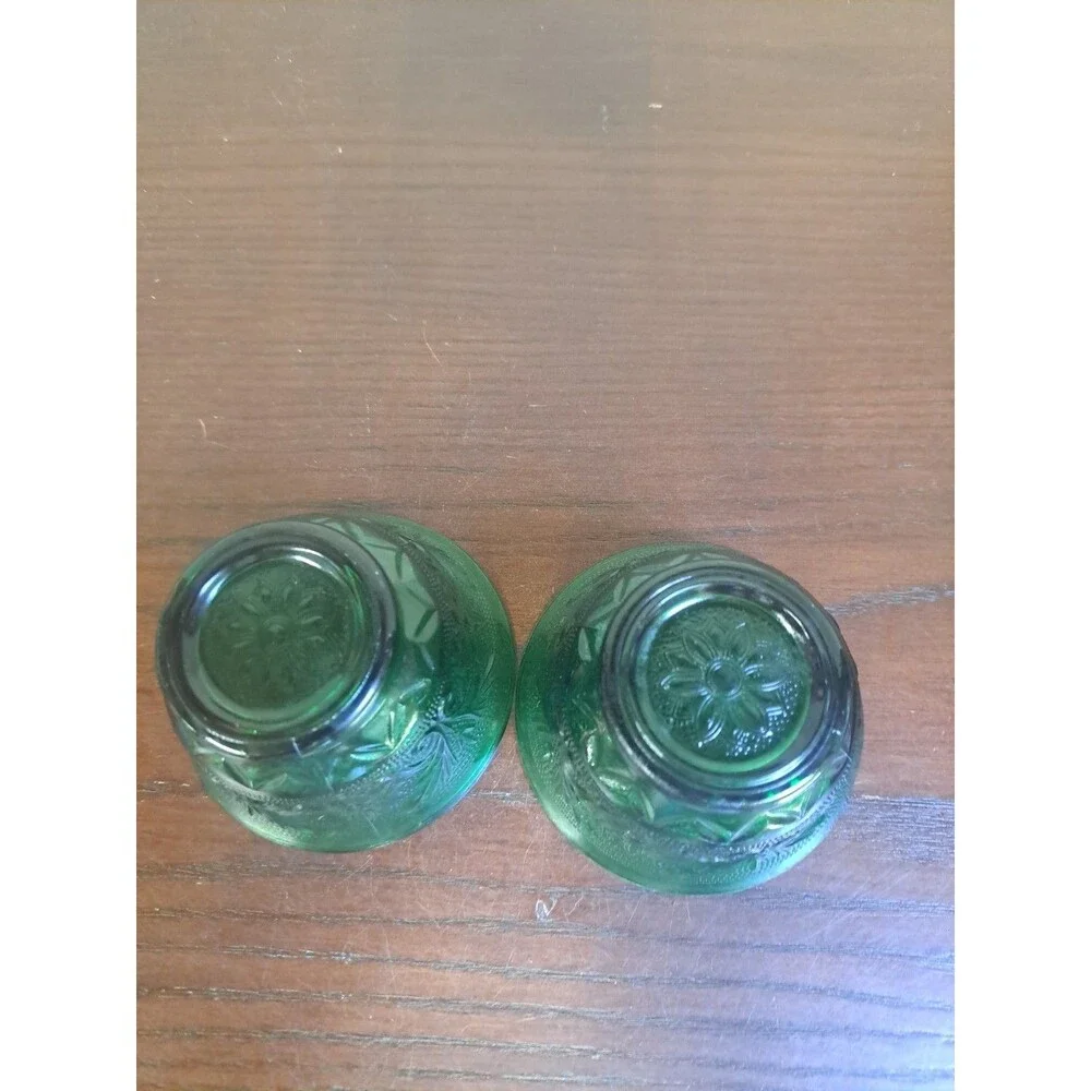 Set Of 2 1950s Anchor Hocking Forest Green Sandwich Glass Floral And Foliage...